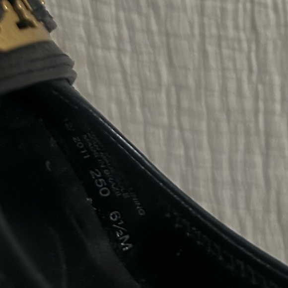 Tory Burch Black Flats with Gold Detailing - Picture 7 of 7